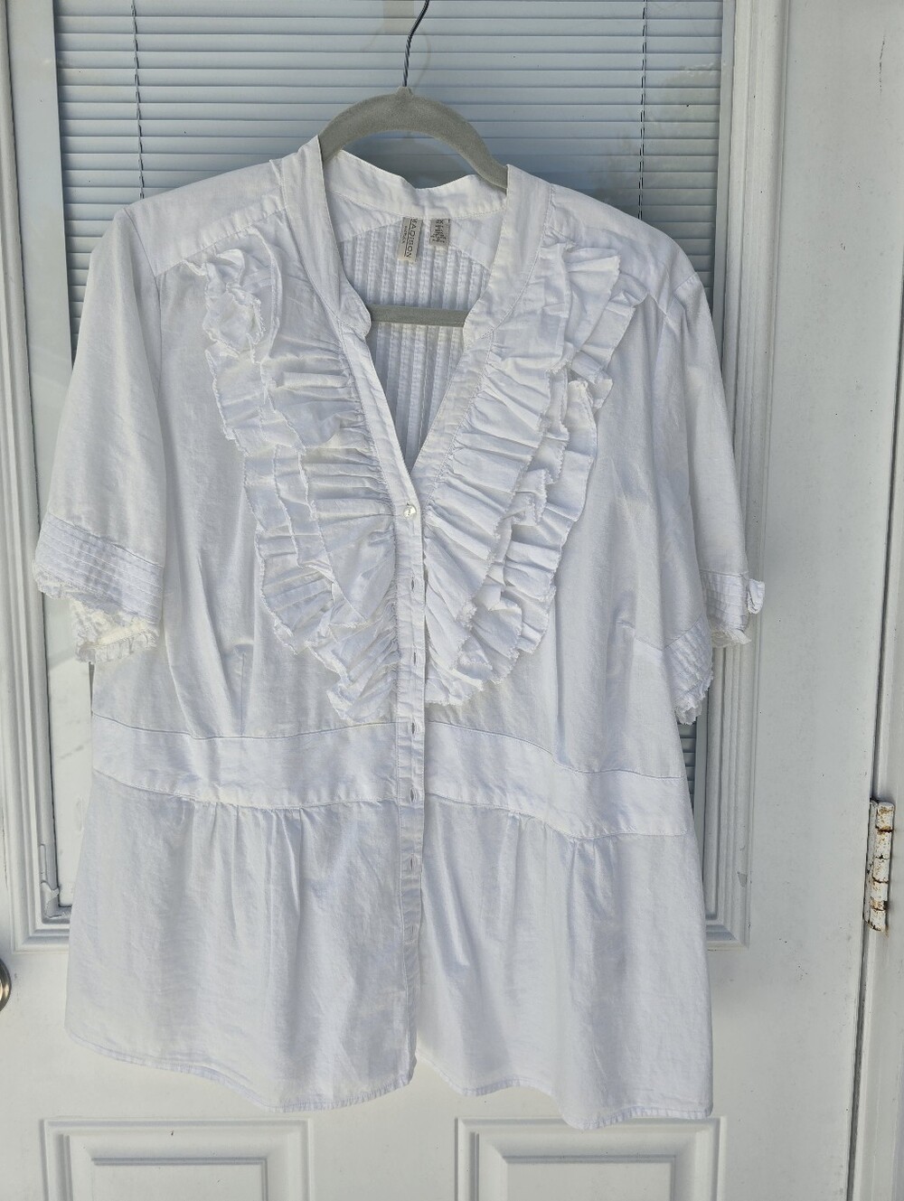 Madiso White Ruffle Front Button Blouse XXL